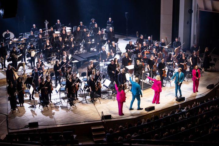Tampere Filharmonian konserttikevät 2024 alkoi yhteiskonsertilla Rajattoman kanssa Abba-hittien tahtiin. Kuva: Tampere Filharmonia / Rami Marjamäki