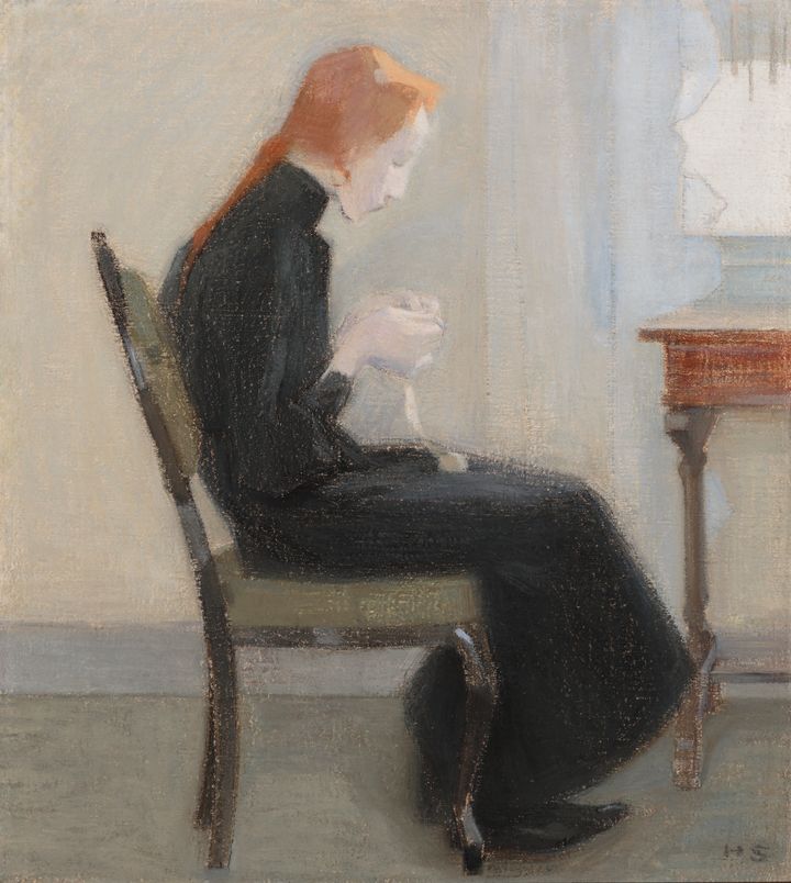 Helene Schjerfbeck (1862–1946), Virkkaava tyttö, 1904, öljy kankaalle, Sampo Group. Kuva: Rauno Träskelin / Sampo Group.