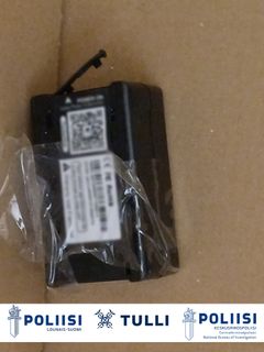 Takavarikoitujen kokaiinilähetysten sisällä ollut GPS-paikannin.