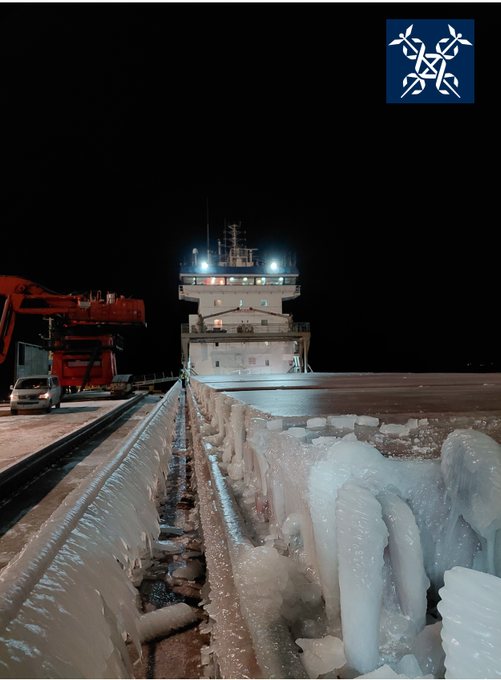 Pitburg laiva satamassa