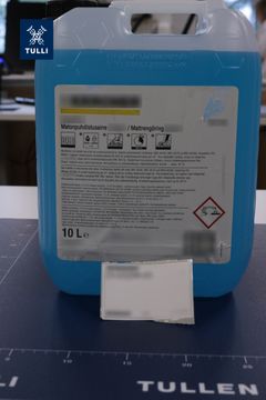 Tullin takavarikoimaa gammabutyrolaktonia eli lakkaa.