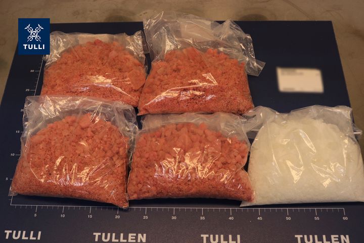 Tullin takavarikoimaa alfa-PVP:tä.