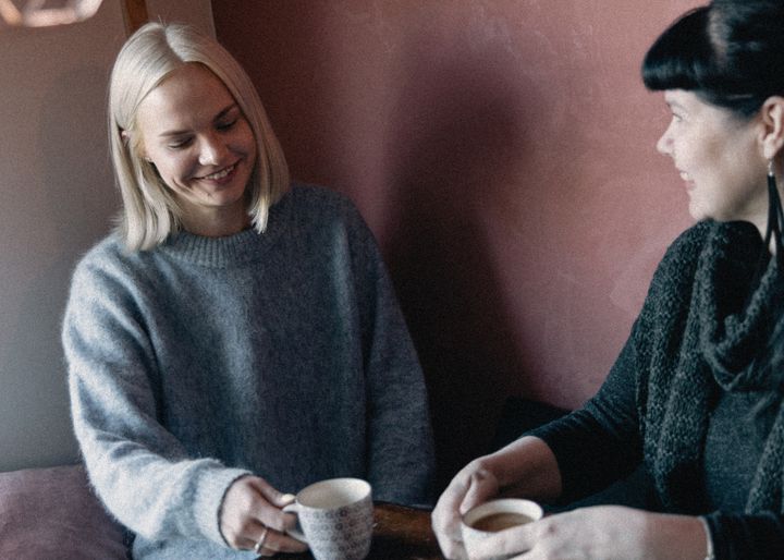 Kaverikorneri on suunniteltu kaikkien messukävijöiden olohuoneeksi, jossa on tilaa rauhoittumiselle ja siellä jokainen tulee kohdatuksi lämpimästi ja aidosti