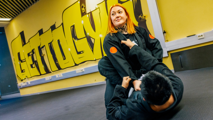 Palautteessa nousee esiin ohjaajien merkitys turvallisina ja luotettavina aikuisina. Nuorten koetaan tulevan nähdyiksi ja kuulluiksi.