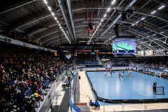 SalBa veti tammikuussa Rauman Kivikylän Areenalle Inssi-Divarin uuden ennätysyleisön 3 083 katsojaa.