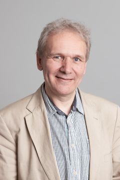 Kirjan päätoimittaja Klaus Ranta