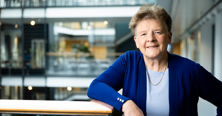 "On tärkeää, että lääkäri voi yhdistää kliinisen työn ja tutkimuksen. Syvällinen pohdinta ja sairausmekanismien ymmärtäminen on potilaiden etu”, Hannele Yki-Järvinen sanoo.