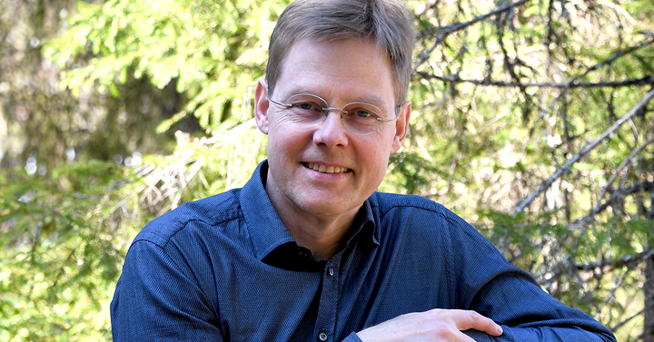Petri Kulmala on Oulun yliopiston lääketieteellisen tiedekunnan koulutusdekaani ja Suomen ensimmäinen lääketieteen koulutuksen professori.