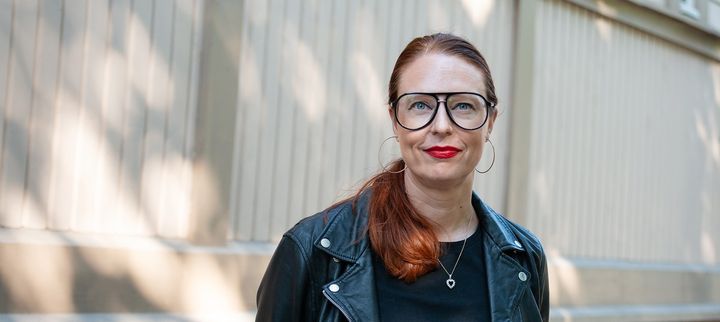 - Eriarvoisuus, syrjäytyminen ja pahoinvointi rapauttavat yhteiskuntaamme ja lisäävät turvattomuutta. Kukaan ei ole suojassa seurauksilta, toteaa yhteiskuntasuhdepäällikkö Nina Kaipio Suomen Setlementtiliitosta.