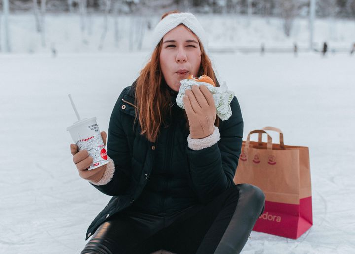 Pizzaa ja hampurilaisia suositaan juhlien jälkeisenä päivänä. Kumpi voittaa?