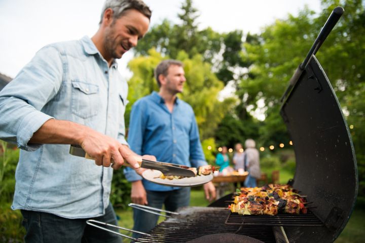 Kesän 2025 grillituotteissa maistuu erityisesti possu ja nauta, mutta myös halloumi-juusto kiinnostaa.