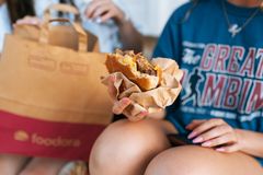 Hampurilaiset maistuvat suomalaisille