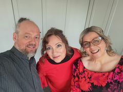 Jiri Kuronen, Anna Marte ja Satu Kreivi-Palosaari.