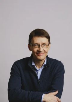 Kirjailija Markus Nummi.
