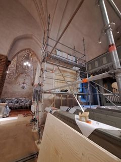 Protections inside the Cathedral.