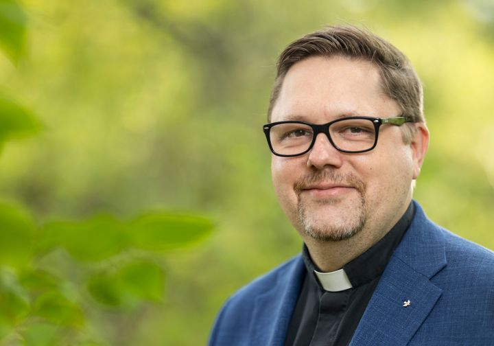 Espoonlahden seurakunnan kirkkoherra Jukka Lehti.
