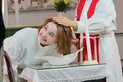 Vuonna 2025 rippikouluun yhteydessä kirkkoon liittyi noin 1 630 nuorta, joista noin 1 350 kastettiin. Rippikoulun yhteydessä kastettujen nuorten määrä kasvoi vuodessa noin 20 prosenttia.