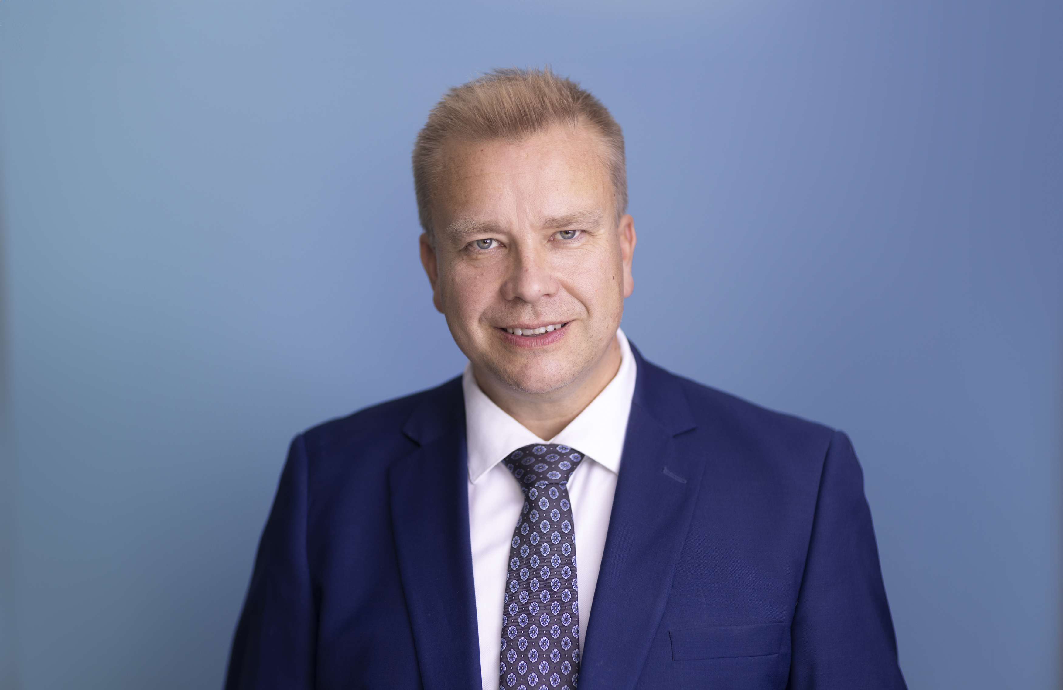 Keskusta esittää pienten lasten koulua perustaitojen varmistamiseksi