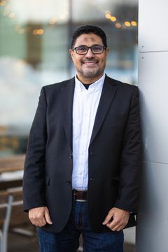 Tietoliikennetekniikan professori Mohammed Elmusrati. Kuva Vaasan yliopisto / Sami Pulkkinen, kuva vapaasti käytettävissä.