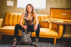 Ana Popovic & Fantastafunk Big Band esiintyy Pori Jazz 2024 festivaalilla torstaina 18.7.