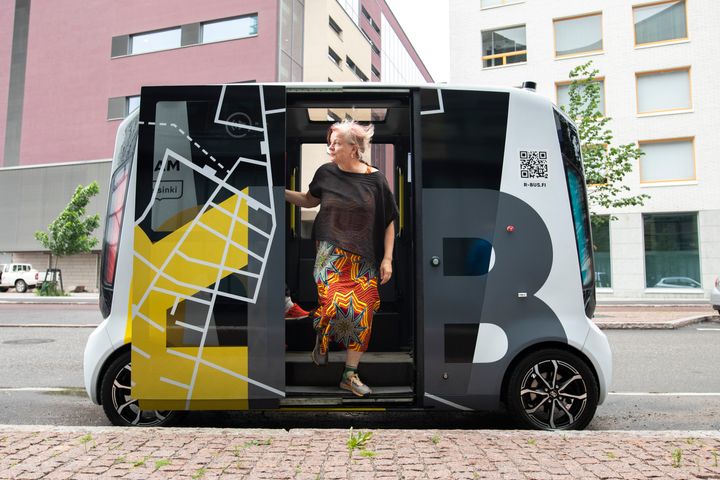 Laura Beloff & working group: R-Bus, 2023 / Photo: HAM/Sonja Hyytiäinen
