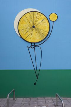 Lasse Juuti: Aikalaiset (yksityiskohta), 2024. HAM Helsingin taidemuseo. Kuva: Sonja Hyytiäinen.