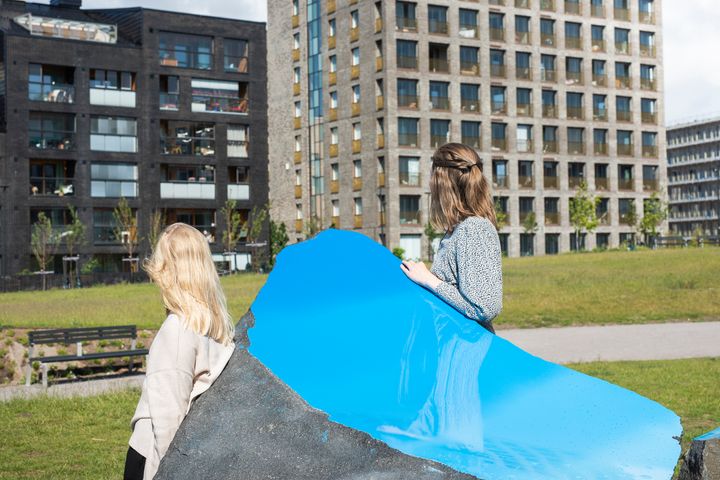 Laura Könönen: Ingen himmel som gräns (detalj), 2024. HAM Helsingfors konstmuseum. Foto: Sonja Hyytiäinen.