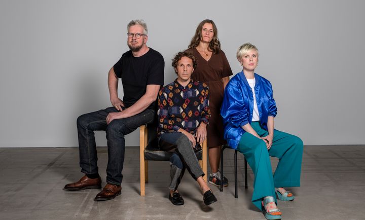 Ars%20Fennica%202025%20-ehdokkaat%3A%20Roland%20Persson%2C%20Jani%20Ruscica%2C%20Hanna%20Vihri%E4l%E4%20ja%20Ragna%20Bley.%20Kuva%3A%20HAM%20/%20Maija%20Toivanen.