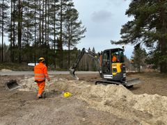 Veljekset Hemming Oy testasi työmaalla sähkökaivinkonetta