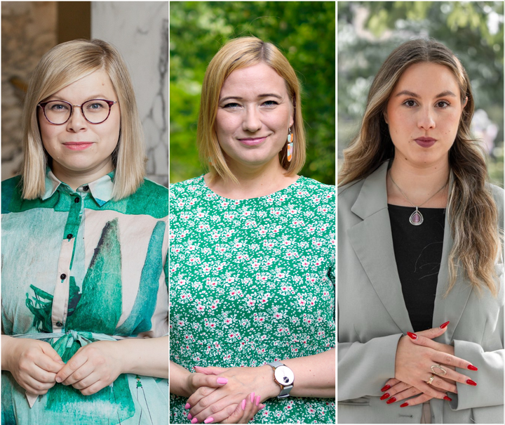 Aluevaltuustoryhmän 1. varapuheenjohtaja Saara Hyrkkö, Aluevaltuustoryhmän puheenjohtaja Henna Partanen sekä aluevaltuustoryhmän 2. varapuheenjohtaja Maria Saita.