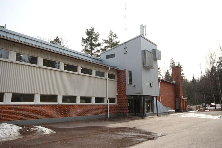 Vihreät vastustivat Lahnuksen koulun lakkautusta