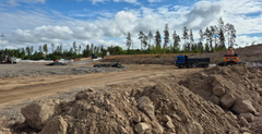 Anfra urakoi datakeskushankkeilla mm. maarakennustöiden parissa.