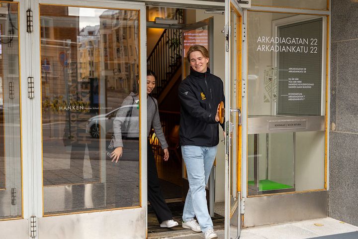 Hanken on Pohjoismaiden kolmen parhaan kauppakorkeakoulun joukossa