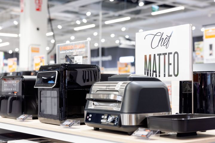 Uudistetussa Stockmannin myymälässä muun muassa kodin ja keittiön pienkoneet pääsevät esille laajemmin.