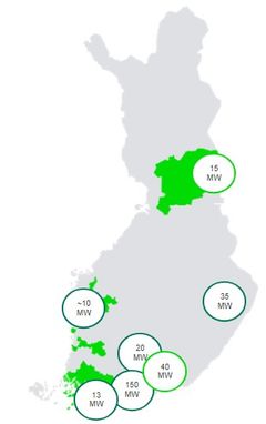 Suomen karttakuva, jossa on merkitty Carunan verkkoalueelle asennetuista tai tulevista sähkökattiloista vihreillä palloilla alueet, esim. Espoon Suomenoja, sähkökattila, teho 100 MW.