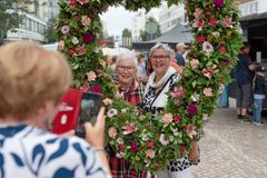 OSAOn puutarha-alan opiskelijoiden taidonnäytteet ihastuttivat viime kesän tapahtumassa, ja niistä päästään nauttimaan myös tulevassa Kesäillan kattauksessa.