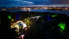 Korkeasaaressa on tapahtumailtoina avoinna valaistu reitti. Kuva: Annika Sorjonen / Korkeasaaren eläintarha
