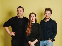 Kirjan tekijätiimi: Jukka Kurttila, Johanna Lumme ja Jose Riikonen. Kuva: Sabrina Bqain