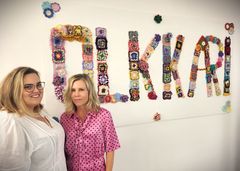 Klienthandledare Tyyne-Maria Malmström (till vänster) och ansvarig handledare Susanne Peltola.
