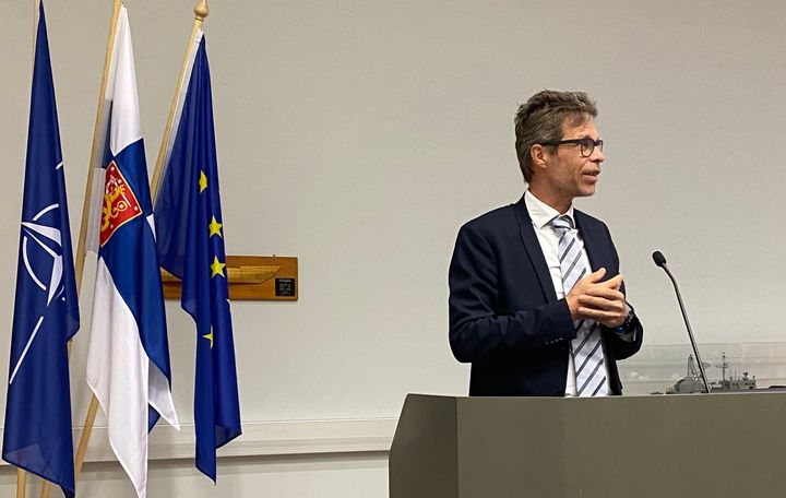 Hyvinvointialuejohtaja%20Tarmo%20Martikainen