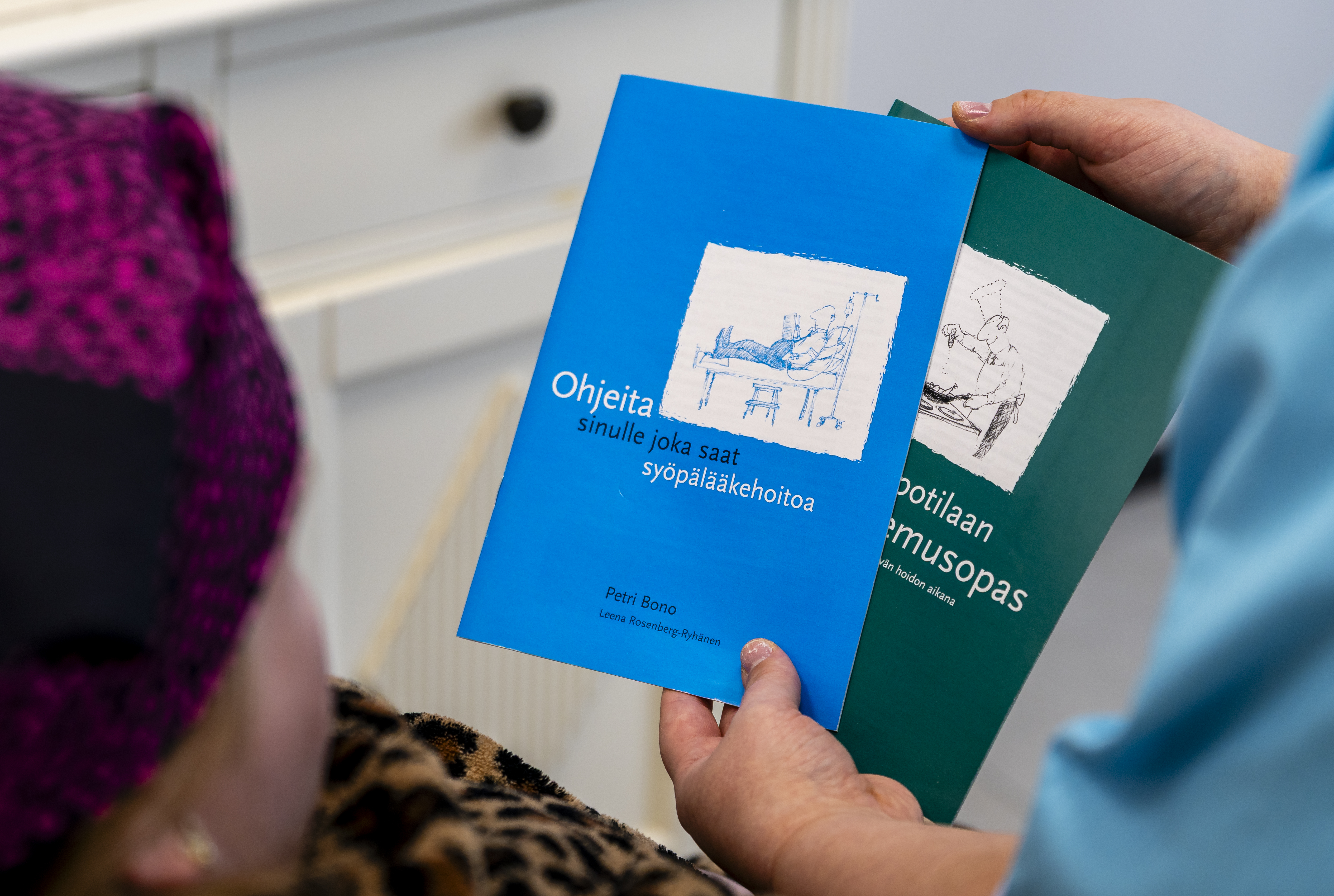 Lähihoitajille suunnattu syöpähoitotyön koulutus alkaa vuonna 2026