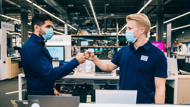 Black Friday -kampanjaan on valmistauduttu huolellisesti pitkin syksyä, ja Gigantin asiantuntijat ovat valmiina palvelukseen. (Gigantti Oy / Petri Saarelainen)