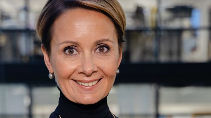 DI Laura Tarkka (s. 1970) nimitetään kodinelektroniikkaketju Gigantin uudeksi toimitusjohtajaksi 1. joulukuuta 2020 alkaen.