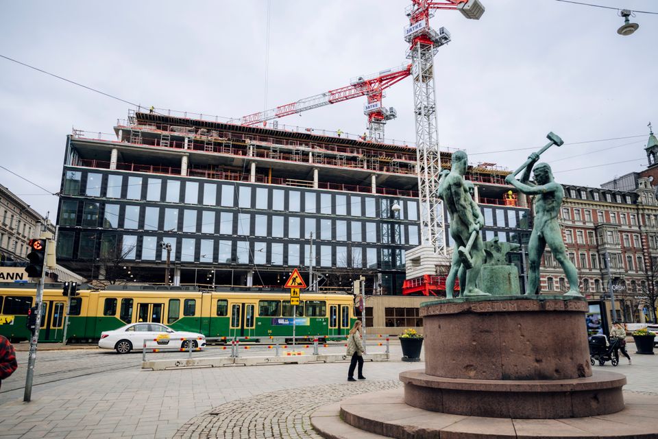 Signe Sponda Sponda celebrates topping out milestone at its Signe development in ...