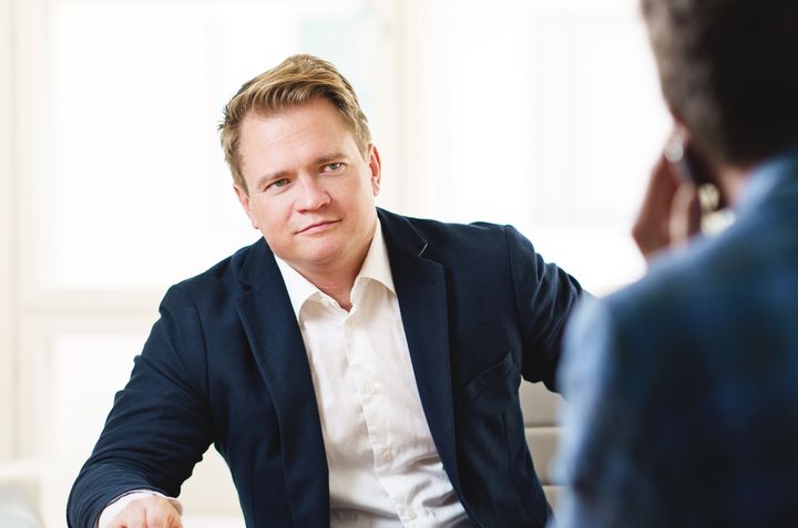 Niko Candelin on IT- ja kyberturvapalveluyhtiö Netox Oy:n perustajaosakas ja tutkimusjohtaja sekä Finnish Information Security Clusterin (FISC) hallituksen puheenjohtaja.