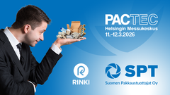 Mies pitelee kättä, jossa on eri pakkausmateriaaleja. Taustalla tapahtuman PacTec mainos, päivämäärä ja tiedotteen lähettäjien logot.