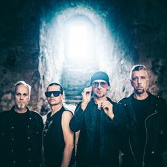 Neljä Ruusua esiintyy huhtikuussa Paviljongissa