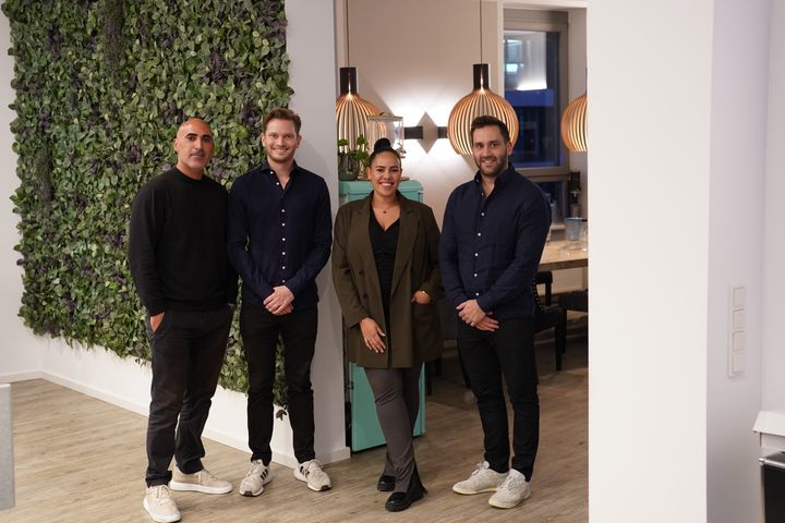 Pictured from left: Melke Cetin (the influencer), Lasse Laaksonen (CEO & co-founder Boksi.com), Laetitia Ecklé (CEO, the influencer), Tomer Atzmon (CFO & co-founder Boksi.com)