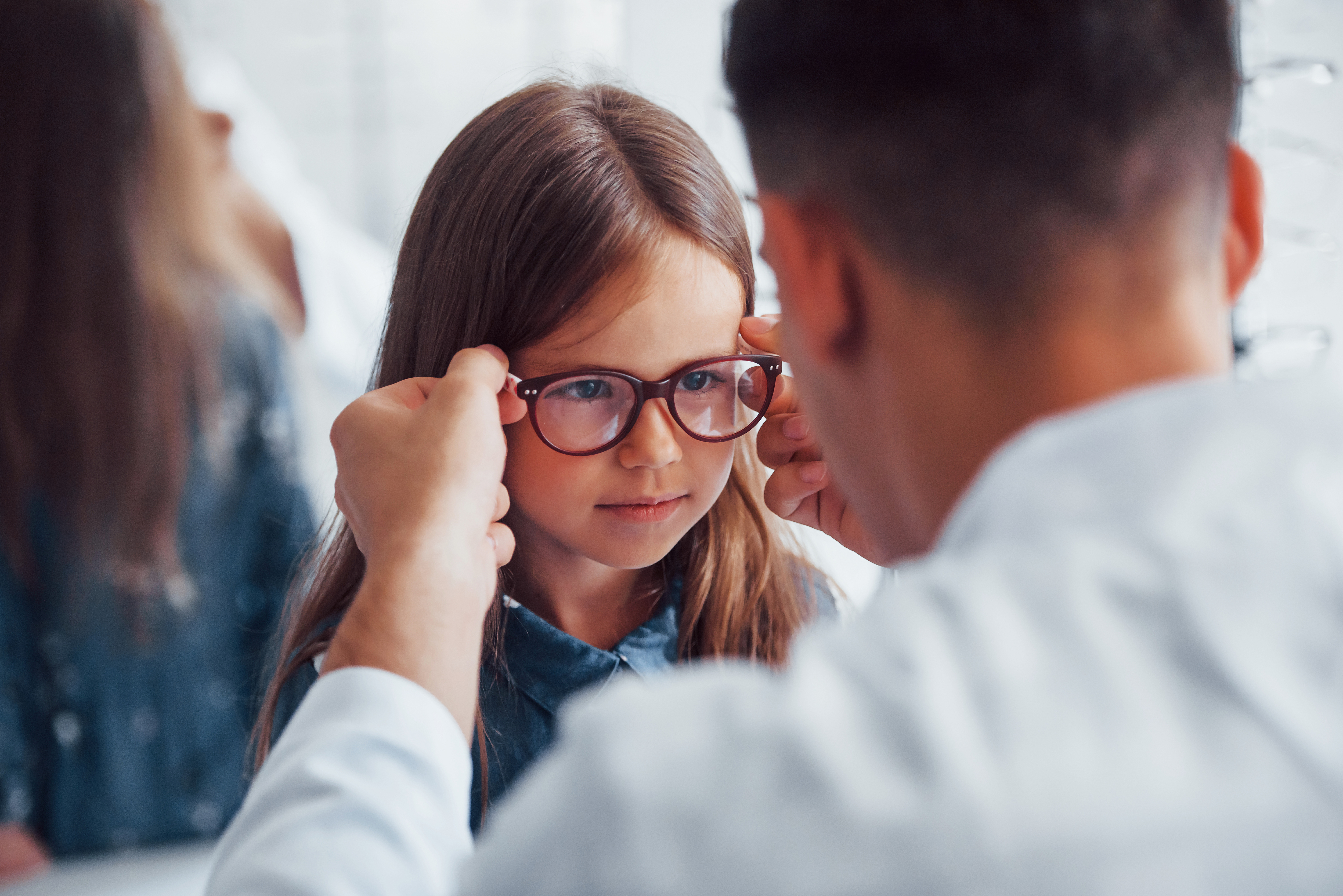 Optometristien lääkeaineiden käytön ikäraja poistuu kesäkuussa