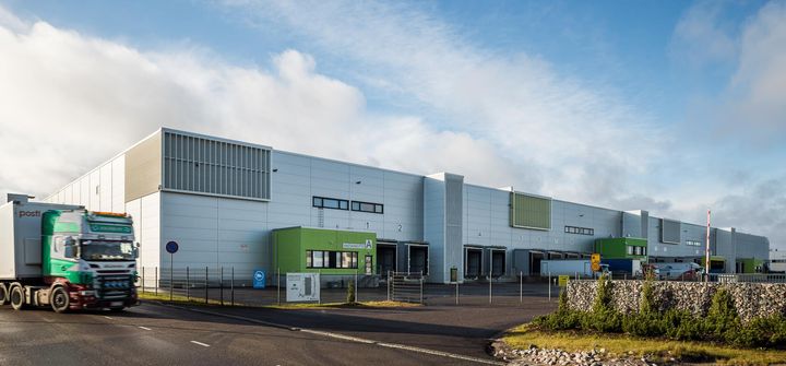 Modern logistics property